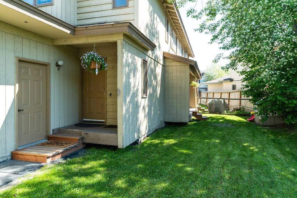 Moose Meadows- Near The Airport, Centrally Located Анкъридж Екстериор снимка